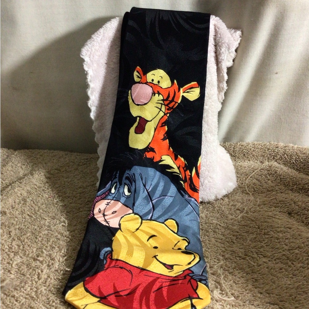 Mens Tigger Eeyore and Winnie The Pooh Neck Tie. Disney pre-owned